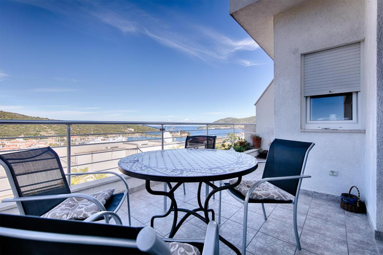 Apartment Diva Vis Luaran gambar